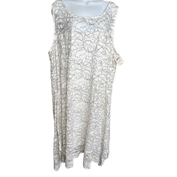 Signature by Robbie Bee Dress Women's 3X Floral Sleeveless Keyhole Back White Dr - Picture 2 of 10